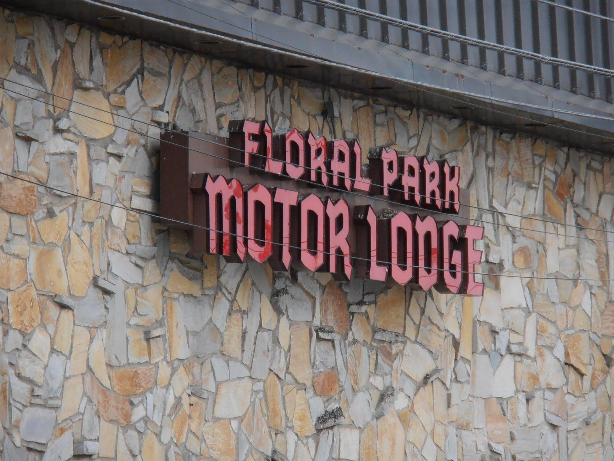 Floral Park Motor Lodge (Adults Only) Exterior photo